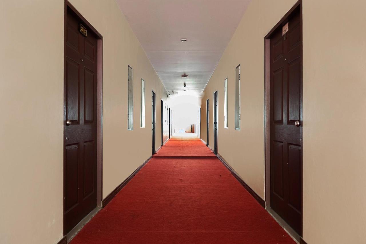 Oyo 792 Omsaga Phuket Hotel Zewnętrze zdjęcie