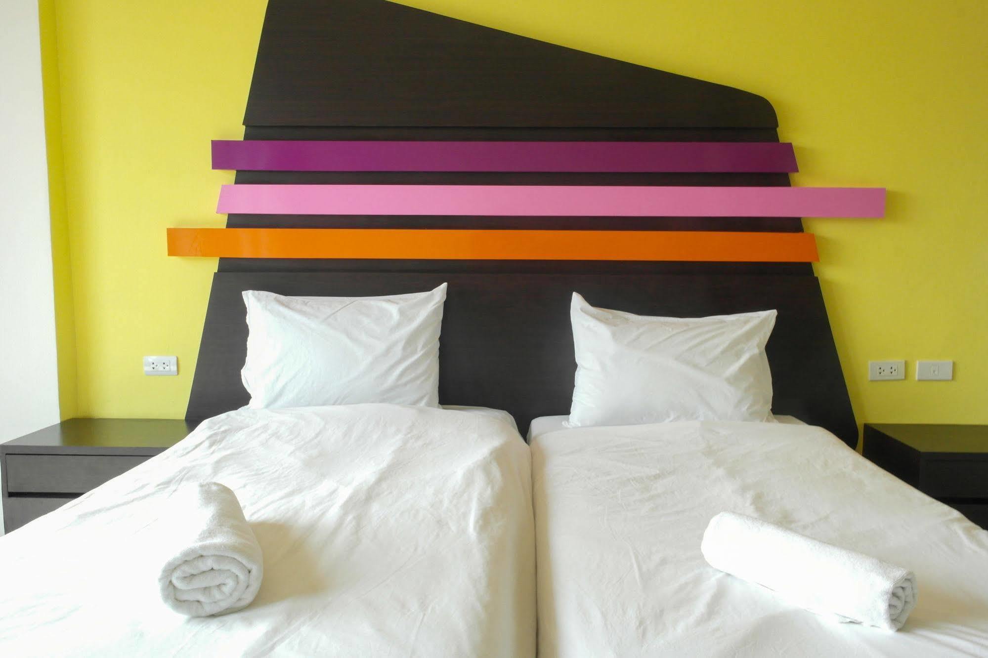 Oyo 792 Omsaga Phuket Hotel Zewnętrze zdjęcie