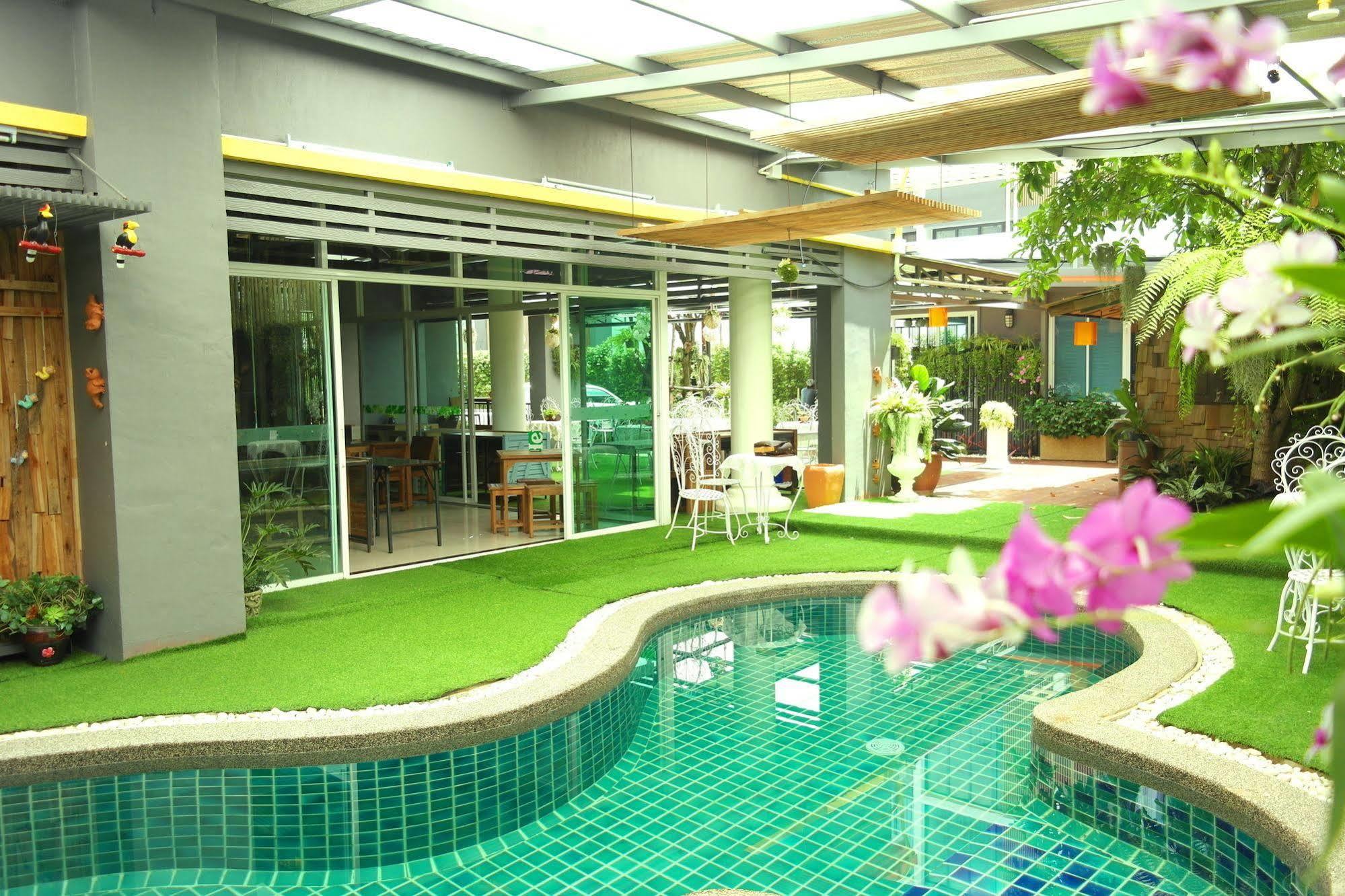 Oyo 792 Omsaga Phuket Hotel Zewnętrze zdjęcie