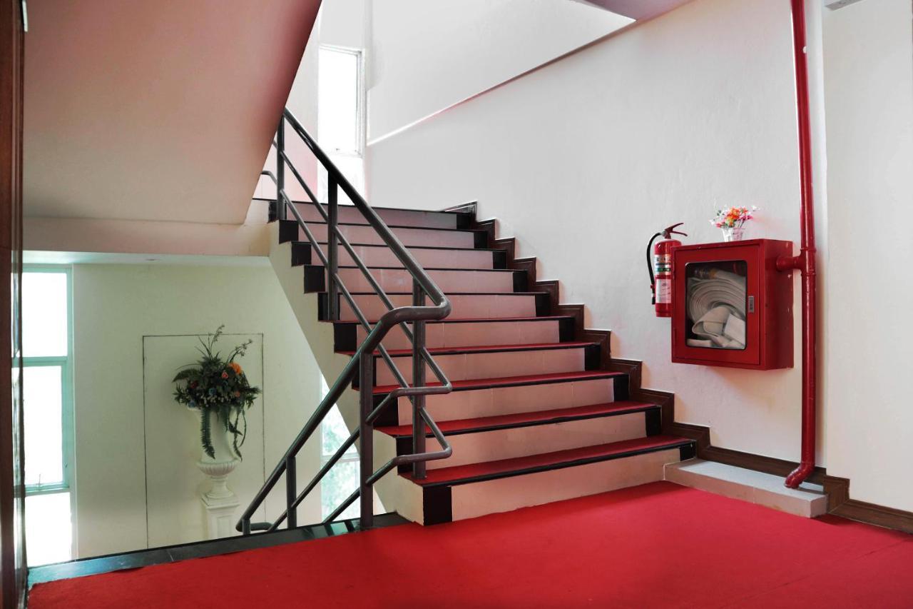 Oyo 792 Omsaga Phuket Hotel Zewnętrze zdjęcie