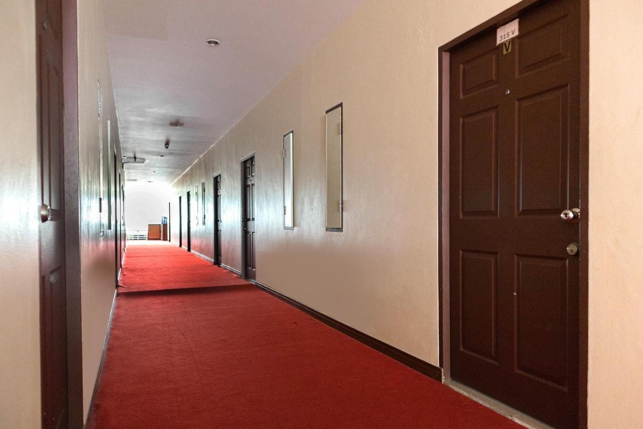 Oyo 792 Omsaga Phuket Hotel Zewnętrze zdjęcie